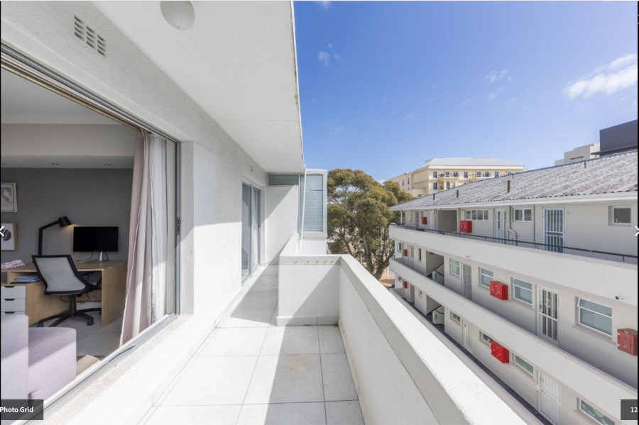 To Let 1 Bedroom Property for Rent in Sea Point Western Cape